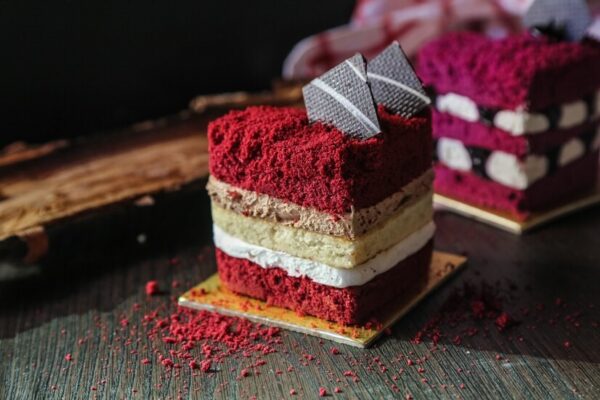 Creative Variations of Dark Red Velvet Cake Flavors and Fillings